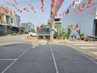 Đất 79m góc 2 mặt tiền KDC Lê Phong Tân Bình, p Tân Bình, TP Dĩ An