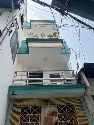Cho thuê nhà nc hoàng sa p9 q3 đoạn 2 chiều - 4pn - 2 wc giá 14tr ch