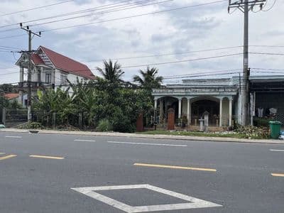 Bán nhà QL50 TT Vĩnh Bình, Gần bêna xe Gò Công Tây