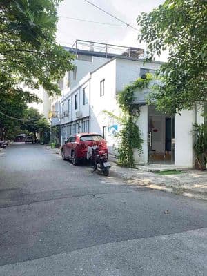 nhà trệt lầu hẻm oto 3pn 2wc có máy lạnh,phạm văn chiêu p14 gv