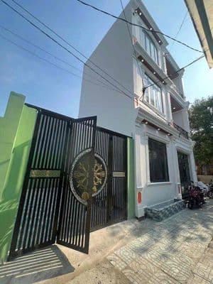 cho thuê nhà đẹp giá rẻ HT 45 q12 full nội thất 2lầu 243m 4PN 15tr tl
