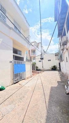 Hẻm oto 7m ngay bốn xã - 6m x 10m nở hậu - xd tự do