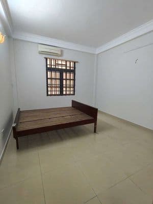 Nhà hẻm xe hơi 4pn Nguyễn Thị Thập
