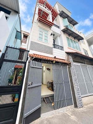 Nhà nguyên căn 3 tầng – hẻm 3m thông thoáng
