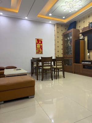Bán căn hộ cao cấp oriental plaza-685 âu cơ