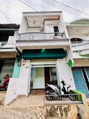 Cho thuê nhà - hẻm 105 lê hồng phong
