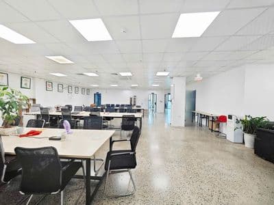 Cho thuê sàn văn phòng Nguyễn Trãi 350m2 55tr FREE gửi xe, trần 3m2