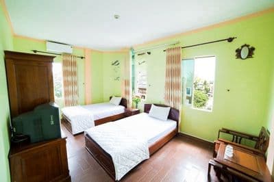 Cho thuê khách sạn 5 tầng 15 phòng góc đường phạm kiệt,ngũ hành sơn