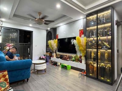 Chính chủ bán chung cư 4 ngủ 110 m tiện ích