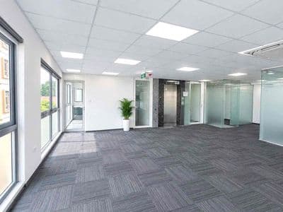 Cho thuê văn phòng tại Huỳnh Thúc Kháng 130m2 giá chỉ 25t