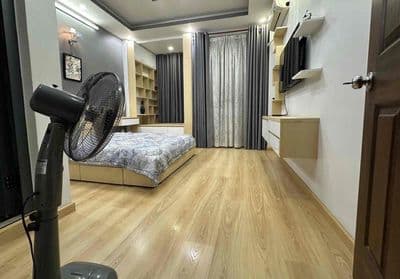 Cho thuê nguyên căn MT Lê Niệm-4x18,5-3Tầng-4PN-full nt-20tr TL