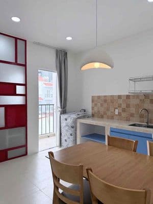 Studio ban công gần Hàng xanh