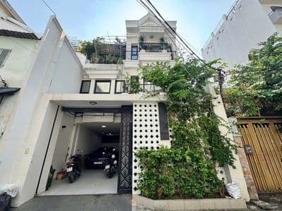 CHO THUÊ SIÊU BIỆT THỰ HẺM 02 Cao Thắng- Ngang 8M. Giá tốt khu vực