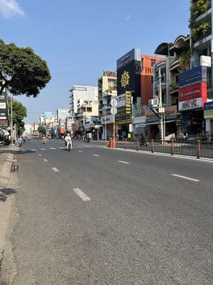 Nhà 61m, hxh, cách bạch đằng 30m, 8.7 tỷ