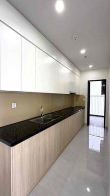 Chỉ 5,5tr cho thuê 2pn sẵn rèm, gp, nhà mới tinh tại a&t sky garden