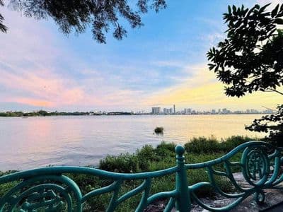 Biệt thự Pháp 271m2 gần Hồ Tây, 100 tỷ