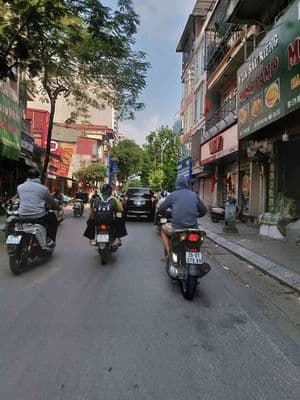 Bán nhà mặt phố trung tâm Ba Đình, 101m², 7m mặt tiền, 4 tầng