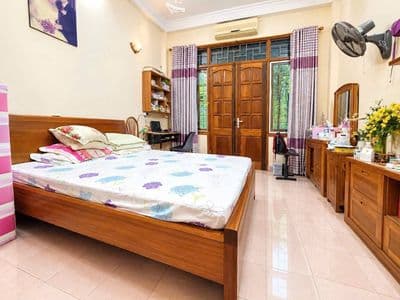 Bán nhà mặt phố Hoàng Như Tiếp, Long Biên, 4 tầng, kinh doanh