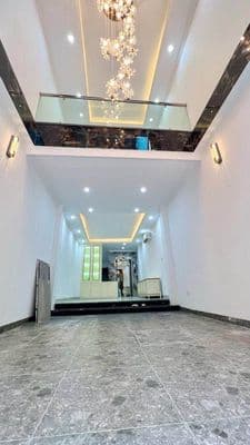 Bán nhà ngõ 89 Lạc Long Quân, Tây Hồ, gara ô tô, thang máy
