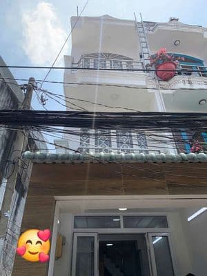 Bán nhà 3 tầng 3 tỷ 980 hẻm 502 huỳnh tấn phát -p. bình thuận quận 7