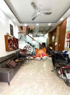 4.5 x 17m - lạc long quân - gần chợ tân bình - 3 tầng - nhà mới đẹp