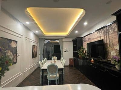 Nhà 5 tầng 35m2 Cự Lộc, Thanh Xuân, gần Royal City, 7.5 Tỷ
