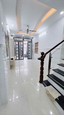53m2 – 3 tầng BTCT – Ko QH – Đoàn Văn Bơ – 5,34 tỷ.