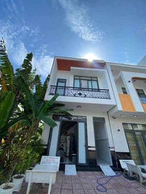 Nhà trệt lầu KDC Cửu Long full nội thất, gần ĐH Y Dược