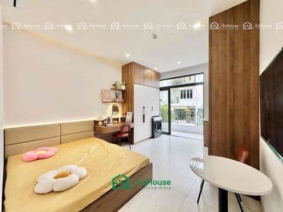 Căn hộ dv ngay cầu vượt hoàng hoa thám full nội thất