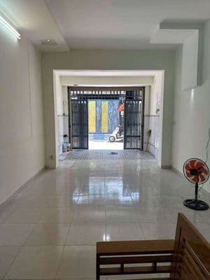 nhà SHR 4x18 hẻm 8m