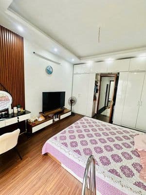 Bán nhà đẹp xây mới 6 tầng thang máy Khu Phân Lô Yên Lạc