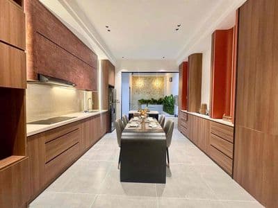 145 cho thuê nhà 3 tầng có hồ bơi riêng