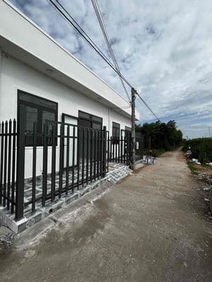 bán nhà mới xây 100% hẻm xe hơi
