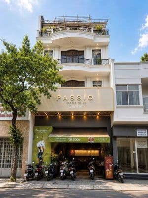 Cho thuê nhà mt cộng hòa_p4_q.tb_8x20m_trệt 3 lầu, kd tự do.