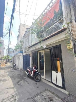 hẻm Xe Hơi đậu cửa