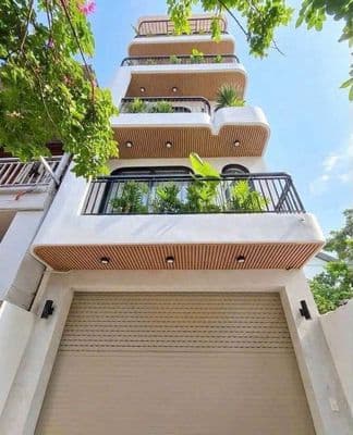 Nhà 6 tầng thang máy ô tô ngủ trong nhà Long Biên