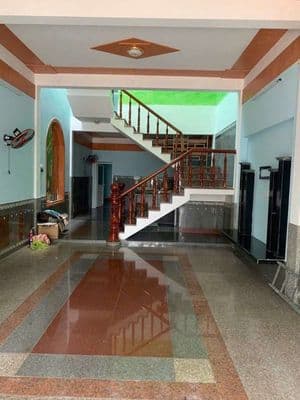 Cho thuê nhà 2 tầng đường: nguyễn dục - 3 phòng ngủ - 10tr