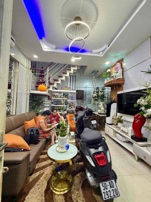 Nhà 3Tầng mới gần trường Cấp 1 Bình Long, hoàn công đủ. 3.8Tỷ TL