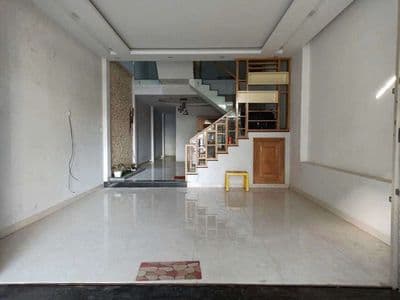 Nhà 2 tầng sân oto đường hối kiểng 22