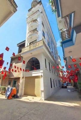 Bán nhà lô góc 7 tầng thang máy Sài Đồng, 11 tỷ