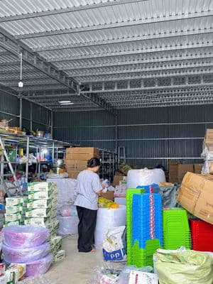 Xưởng 10x18 có gác gần siêu thị Metro