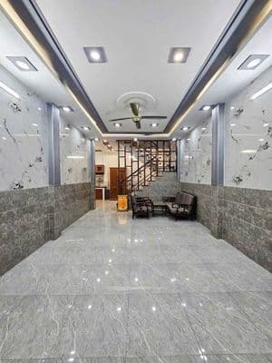 Nhà đẹp hẻm xe tải - 2 lầu - 3pn, 2wc