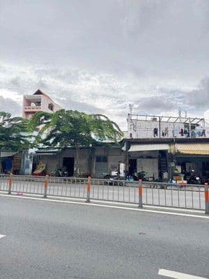 Nhà mặt tiền Tạ Quang Bửu Q8 gần siêu thị AEON