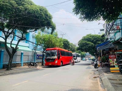 80m2 - chỉ 6.7 tỷ - ngay mặt tiền thạch lam - hẻm hơi đỗ cửa