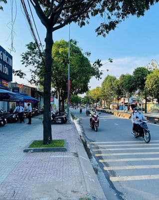 Nhà SHR 120m2 Góc 2 Mặt Tiền Đường Lê Thị Riêng. đoạn Gần VNVC