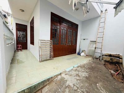 Cho thuê nhà C4 kiệt Núi Thành , dt 90m2 , phù hợp ở gia đình