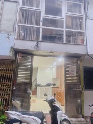 Cho thuê nhà 15m2 x 2.5 tầng ngõ 27 Lương Đình Của, Đống Đa