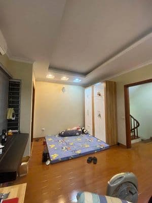 Cho thuê nhà riêng 35m x 5 tầng ngõ 45 Võ Chí Công, Cầu Giấy
