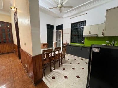 Cho thuê nhà nguyên căn Hoàng Hoa Thám, Ba Đình, 60m2 x 3 tầng