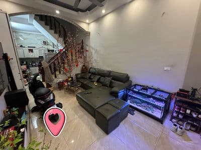 Cho thuê nhà 38m2 x 5 tầng, Trần Khát Chân, Hai Bà Trưng